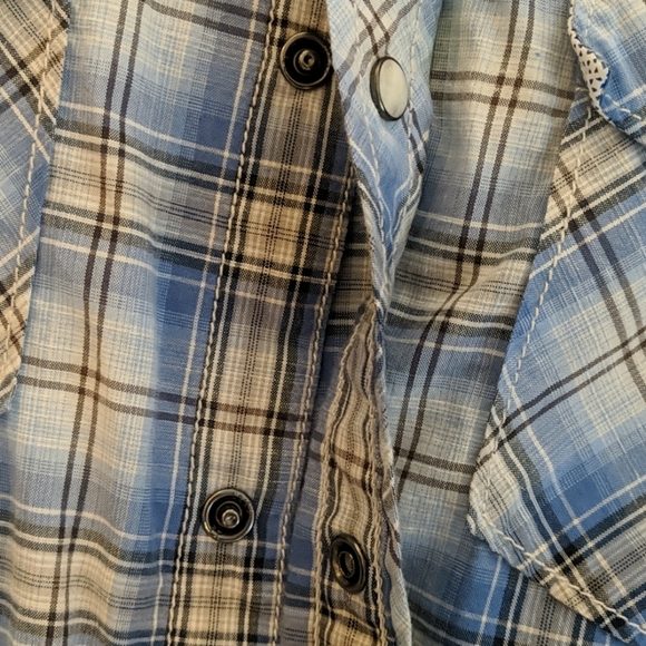 AEO Blue/White/Beige Snap Button Down Shirt - Picture 4 of 6